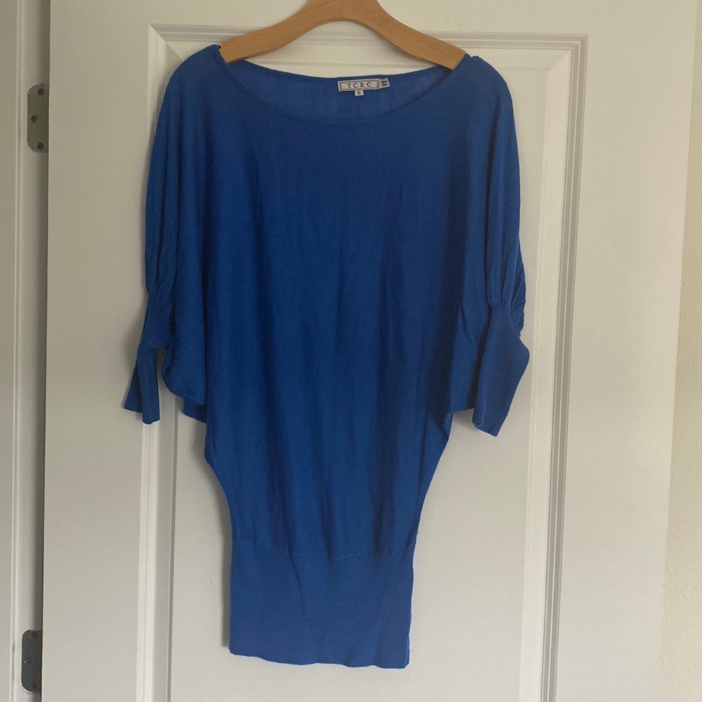 TCEC BLUE SWEATER TOP SIZE S